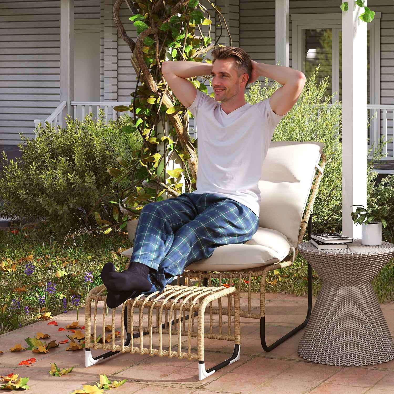 Utomhusstol i rotting med fotpall – UV-beständig och dämpad